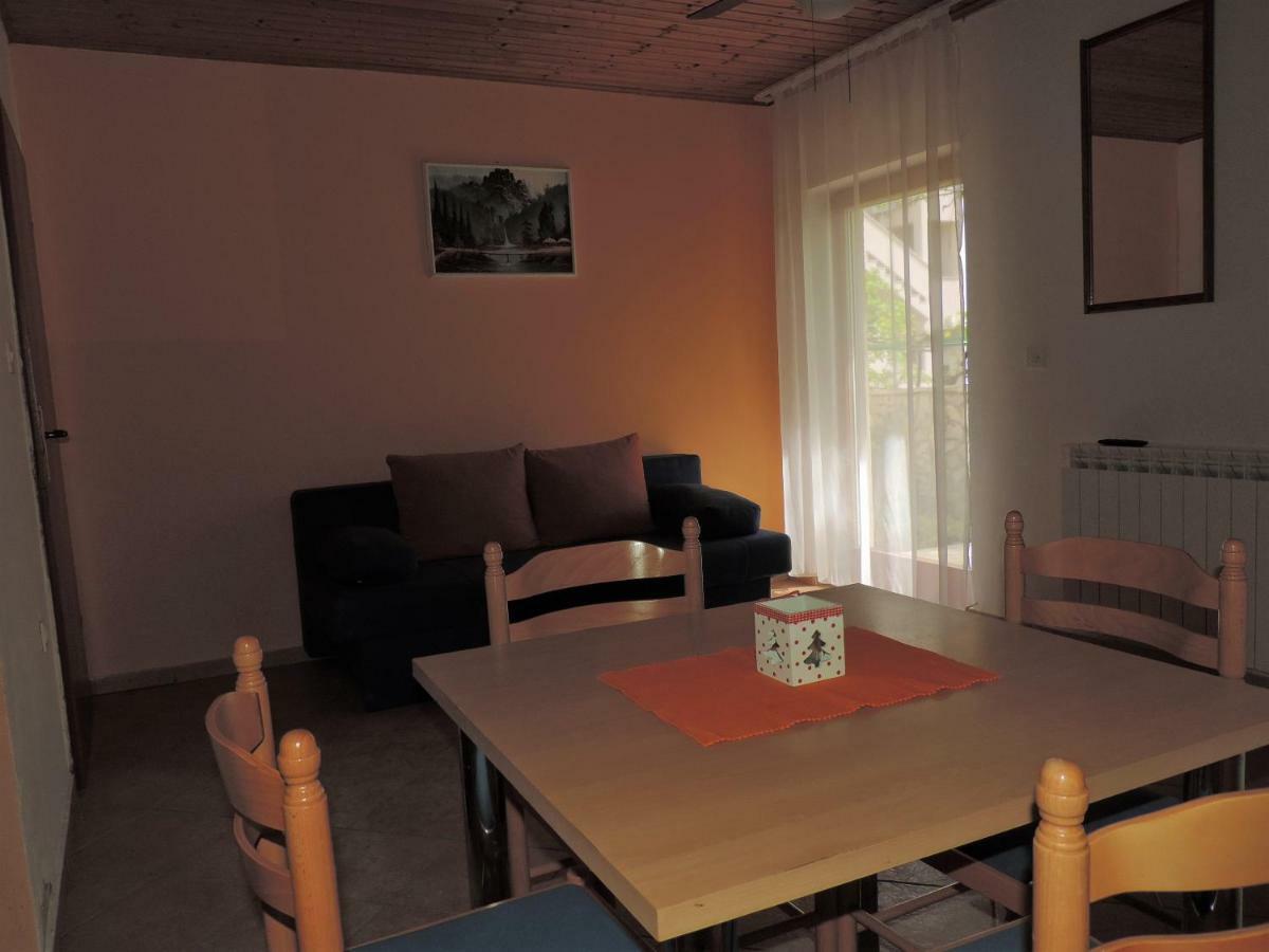 Apartment Saraden *